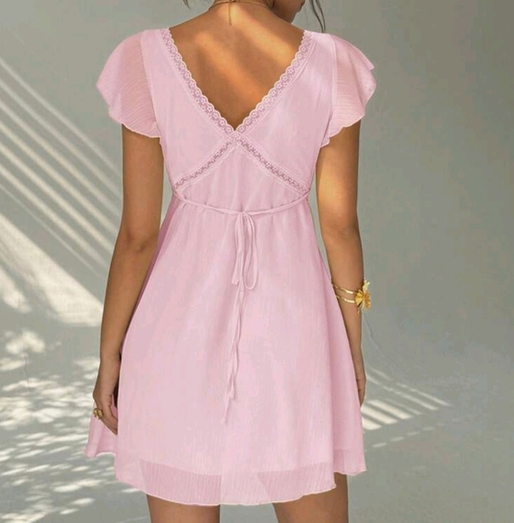 Elegant Sexy Charming Ruffle Sleeve A-Line Deep V-Neck Backbow Mini Dress - Picture 2 of 4